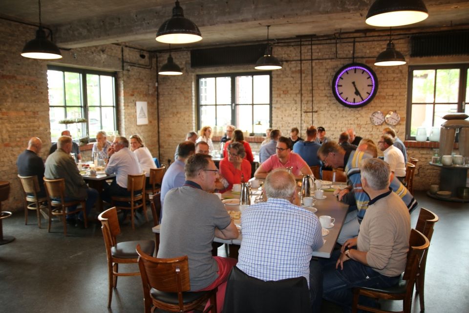 A network rally also makes you hungry