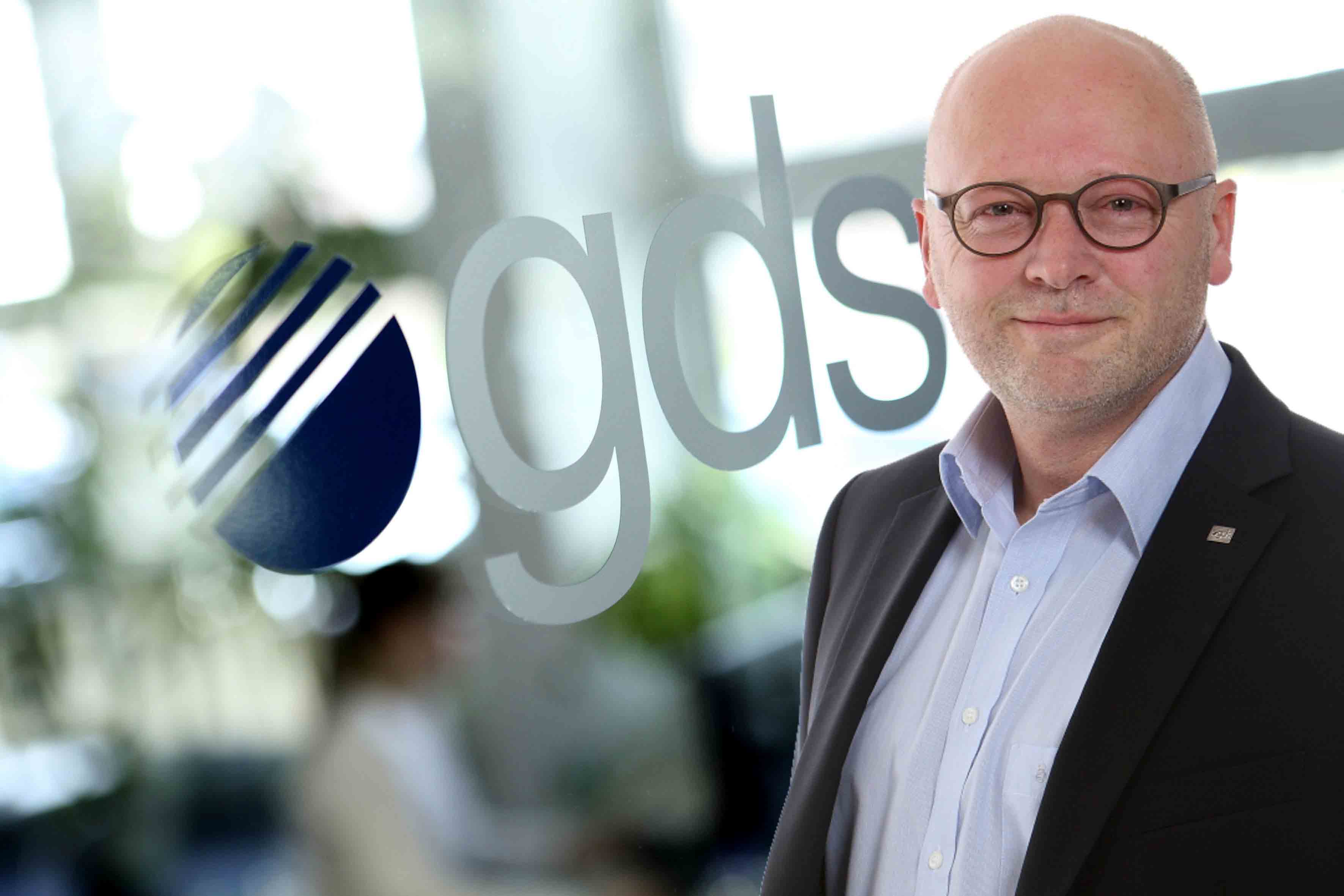 Ludger Bruns ist Product Compliance Officer beim CE-Prozess und somit gds-Experte für das CE-konforme Arbeiten mit Redaktionssystemen