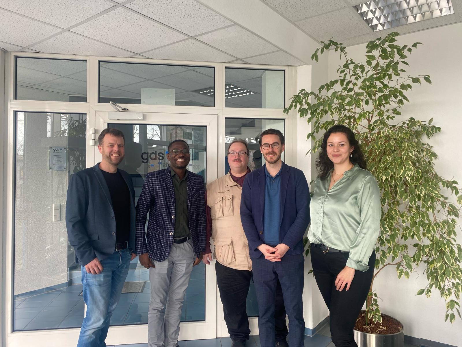 Die complyhub-Teams von AmaliTech und gds