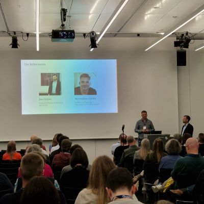 ... und auch der Vortrag von Jan und Max zu Metadaten für Chat & Agentensystemen ist rappelvoll