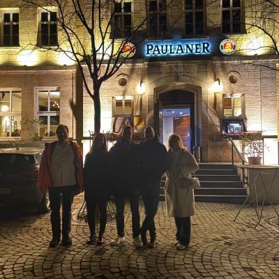 Die Belohnung für eine erfolgreiche Jahrestagung wartet im "Paulaner"
