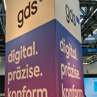 Digital. Präzise. Konform.