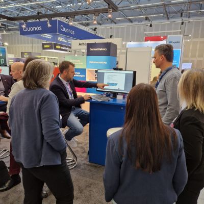 Jan Grüter/gds und Max Gärber/Pantopix stellen easychat live vor