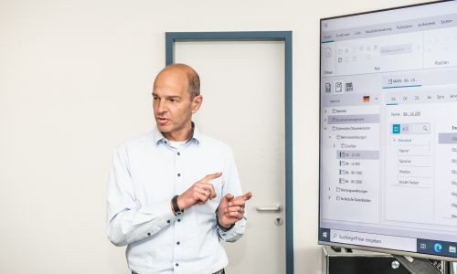 Christian Paul, Product Manager docuglobe